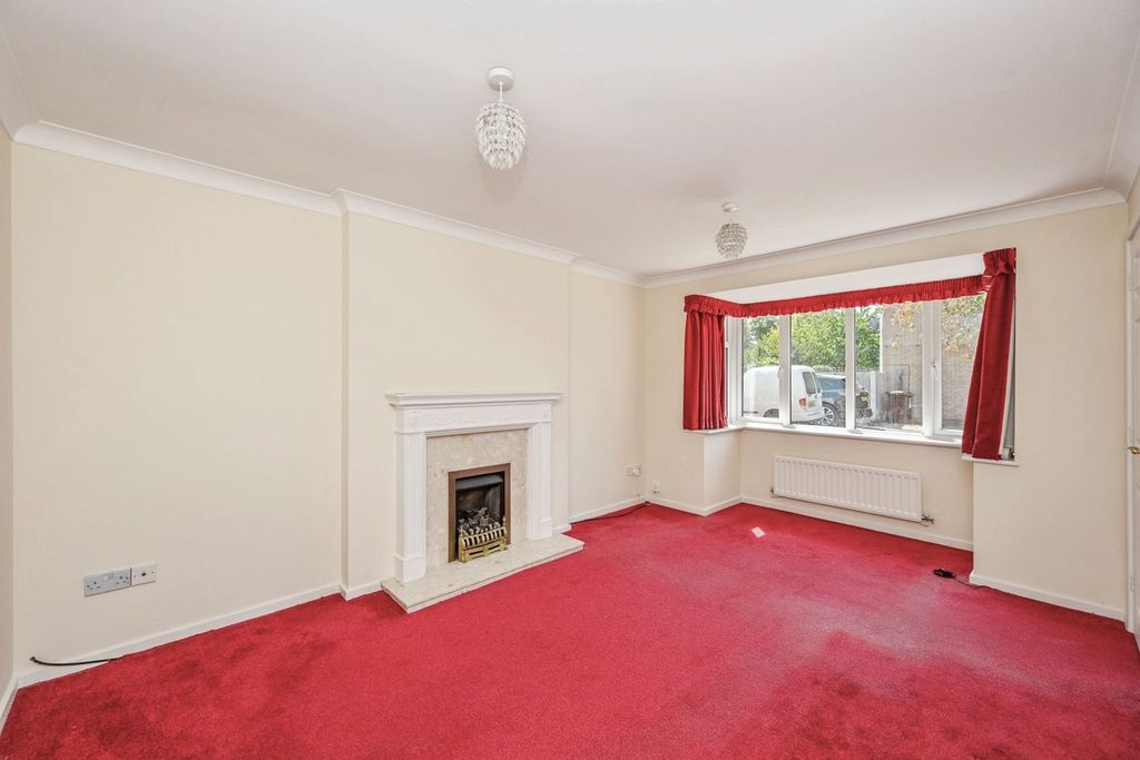 Property photo 2 of 20