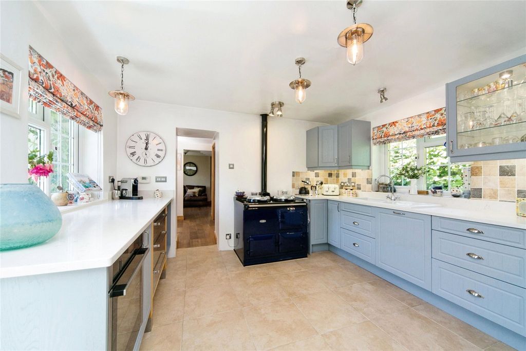 Property photo 3 of 34 Picture No. 22