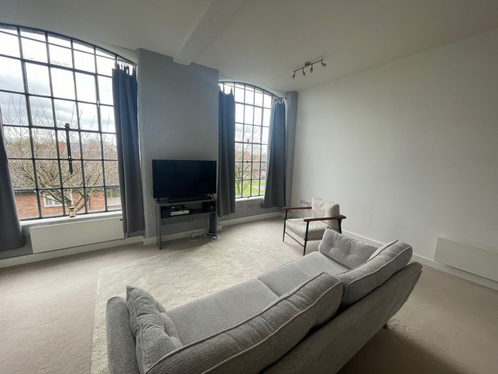 Property photo 2 of 8 Photo 3