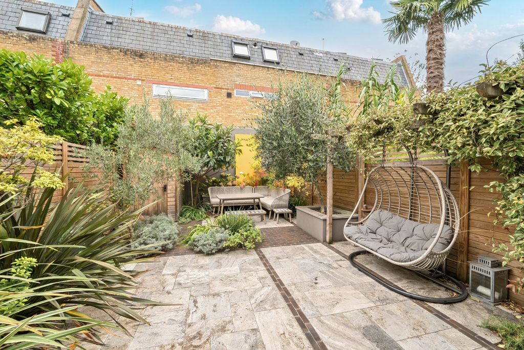 Property photo 3 of 21 Picture No. 03