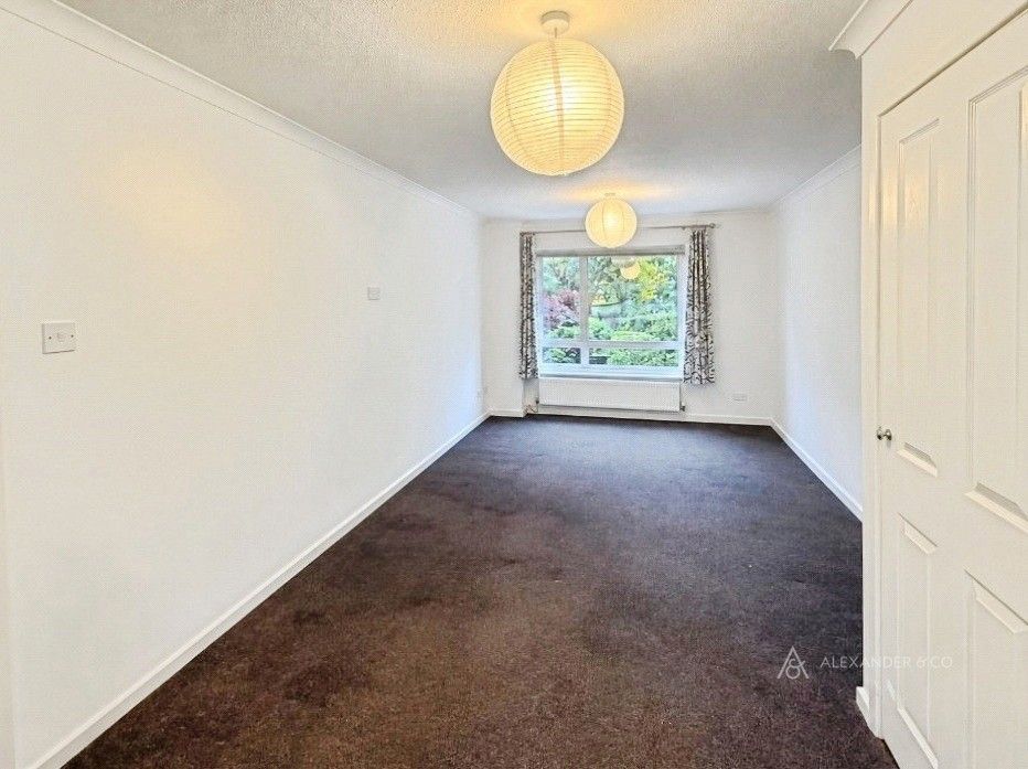 Property photo 2 of 8 Living Room