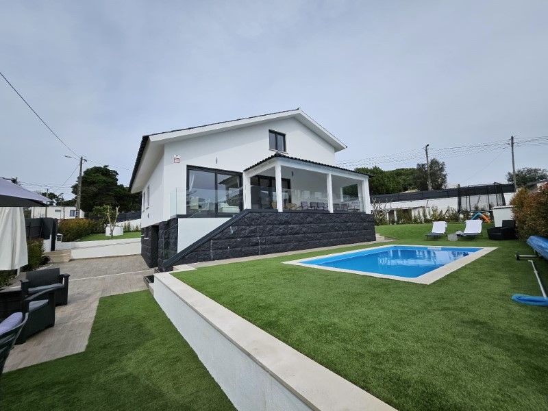 Property photo 1 of 72
