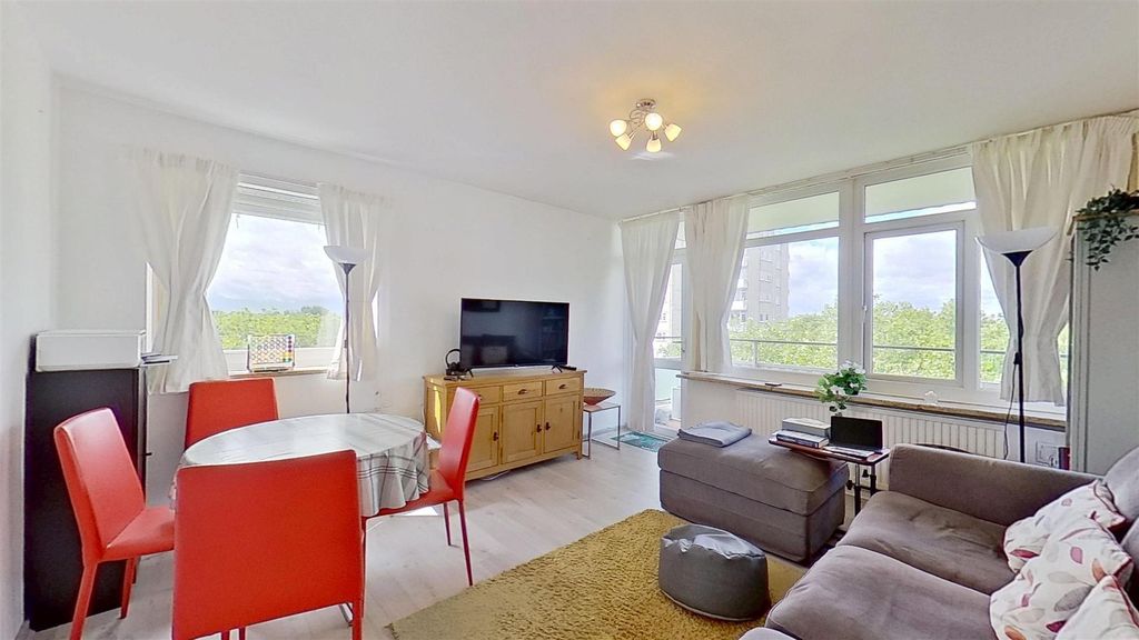 Property photo 1 of 13 Skipsea-House-Wandsworth-London-Sw18-06042026_1445