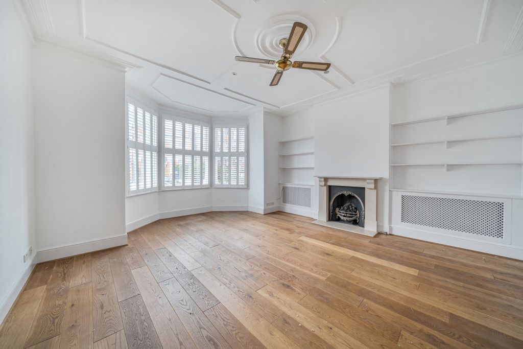 Property photo 2 of 29 1382634-29-691dc7...