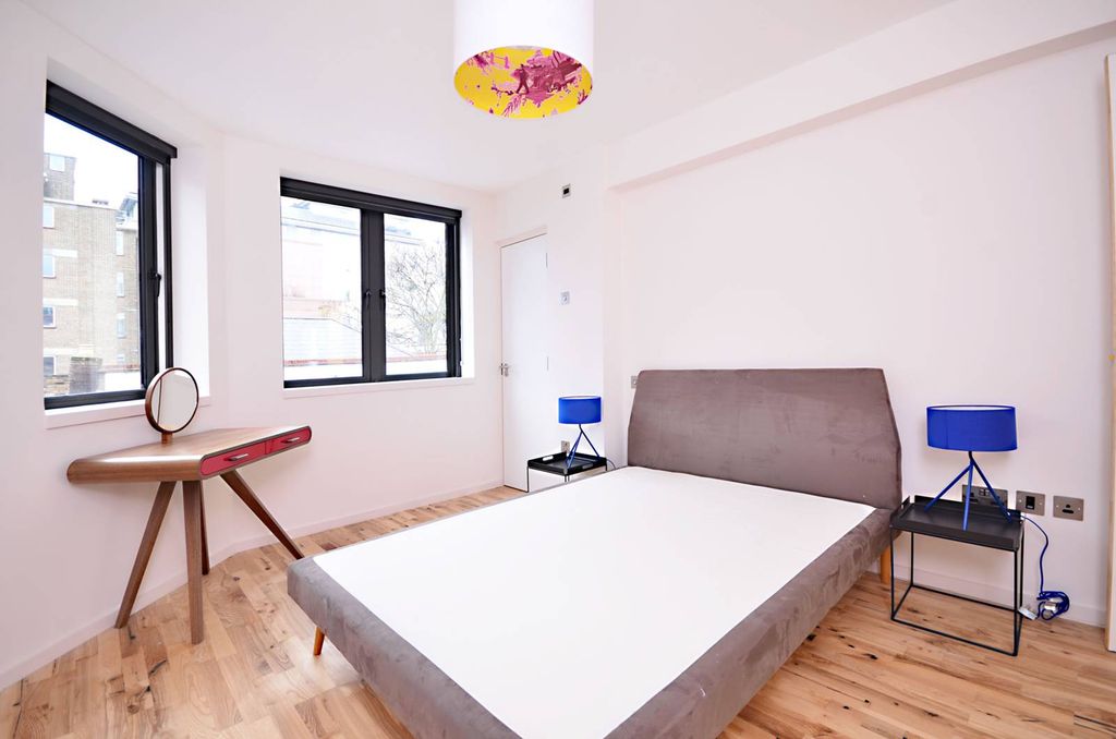 Property photo 1 of 5