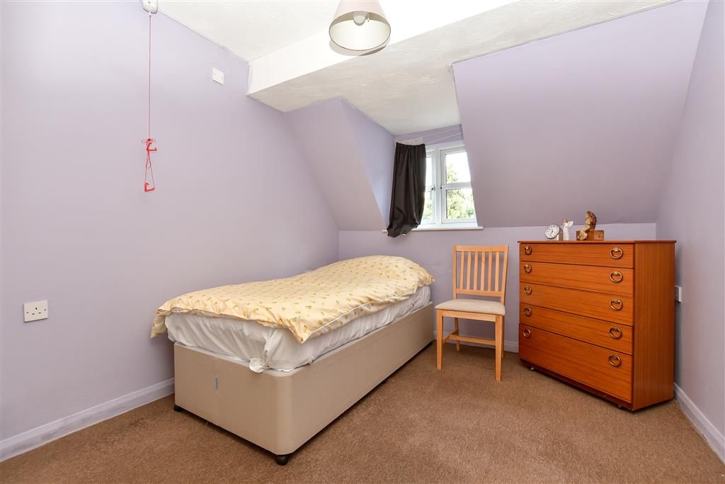 Property photo 3 of 7 Bedroom