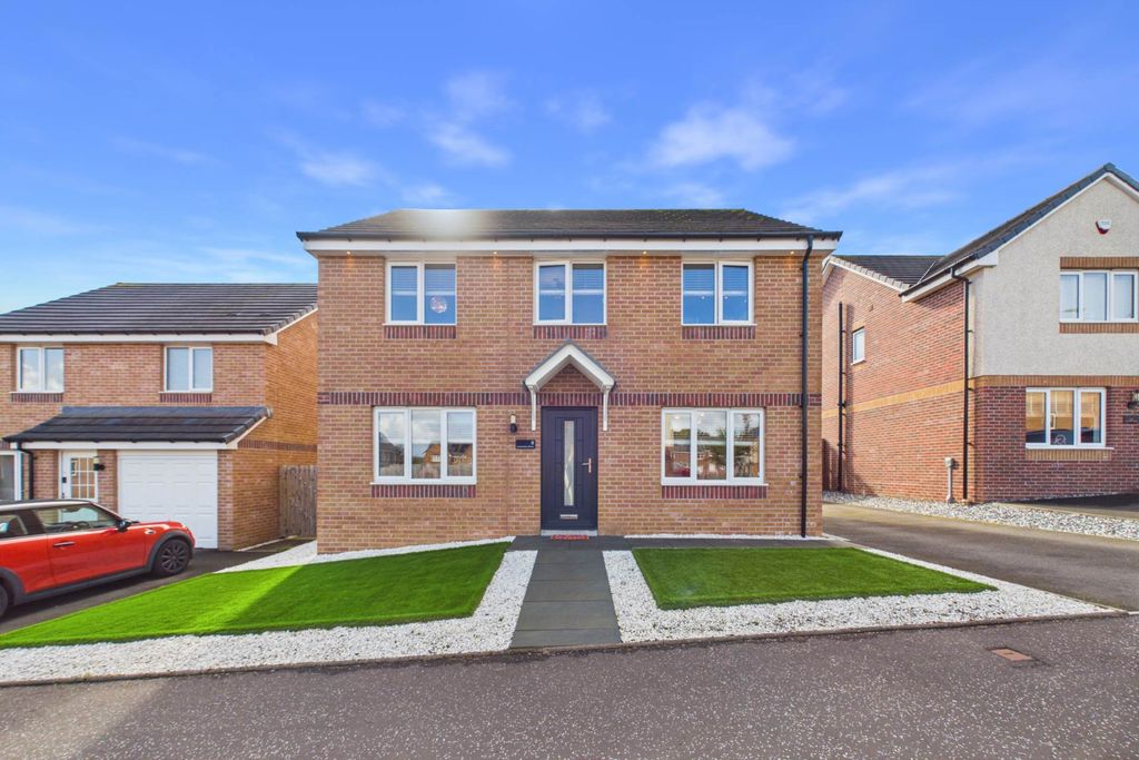 Property photo 1 of 33