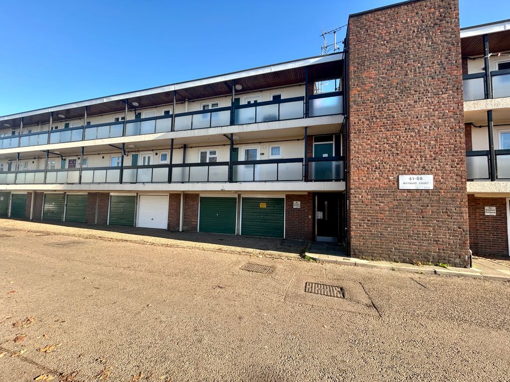 Property photo 1 of 8