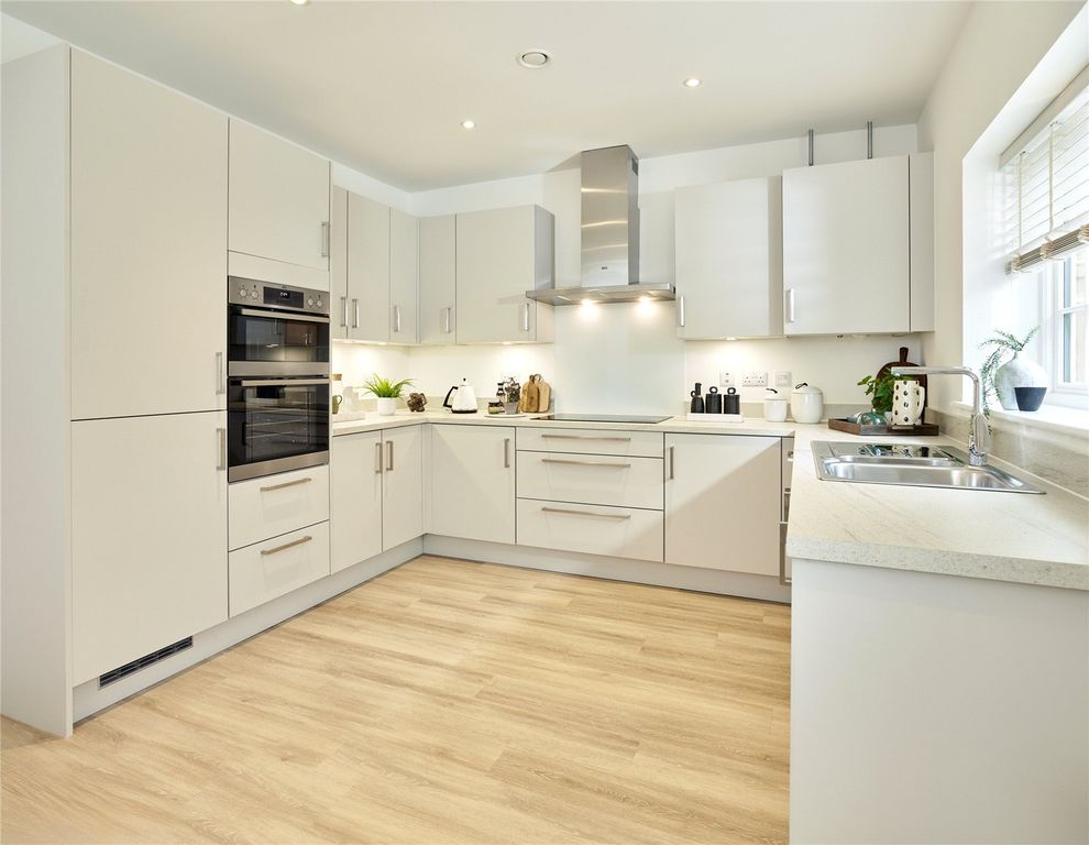 Property photo 2 of 17 Picture No. 44