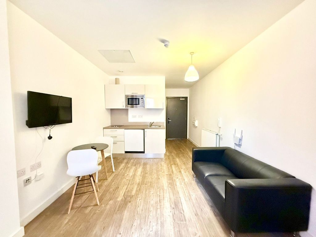 Property photo 1 of 3