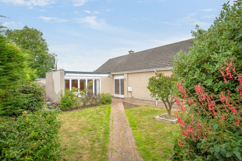 Property photo 1 of 21