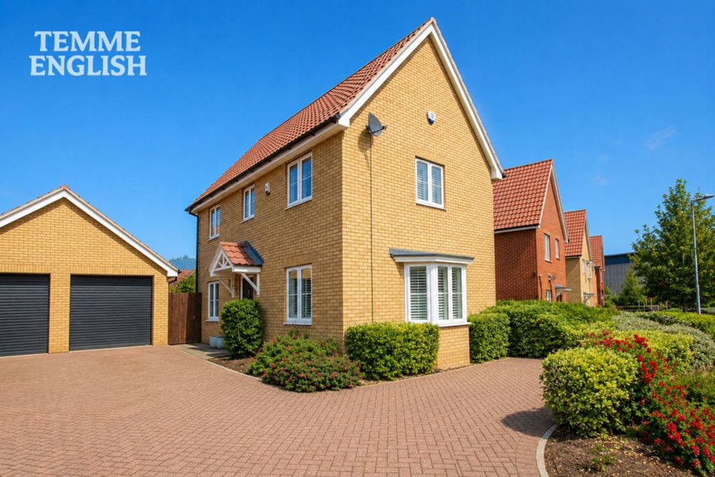 Property photo 1 of 33