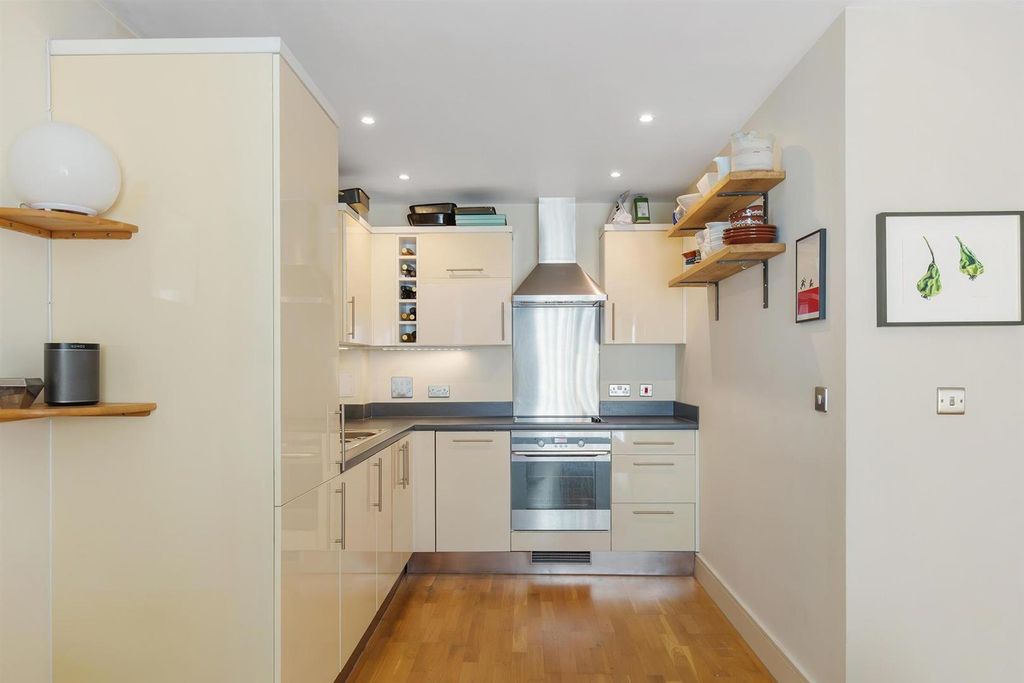 Property photo 3 of 18 887A1405.Jpg