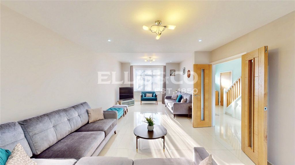 Property photo 3 of 17 Picture No. 40