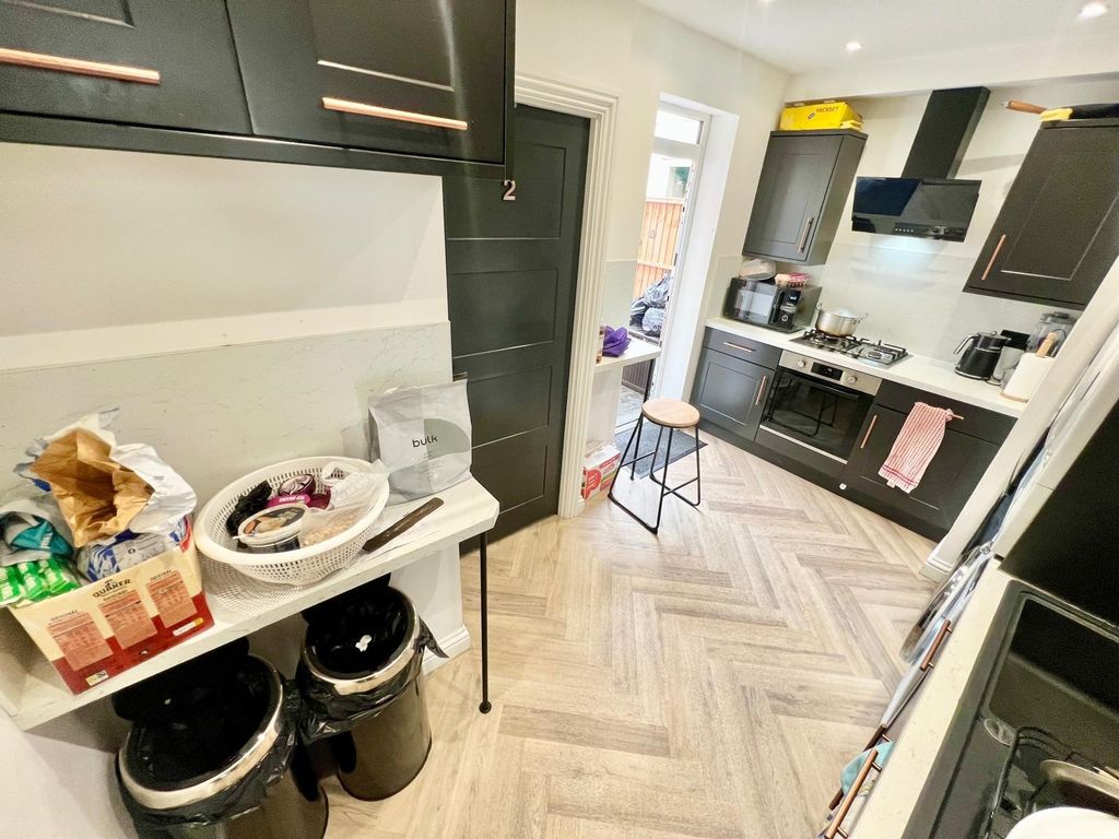 Property photo 3 of 11 Image