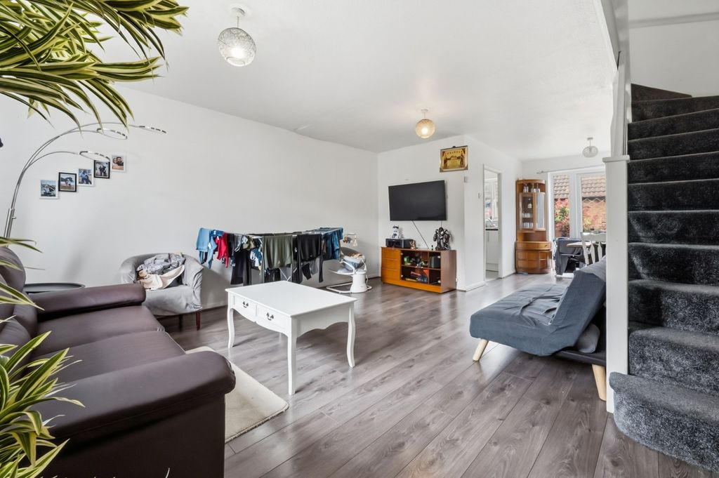 Property photo 2 of 13 3115821