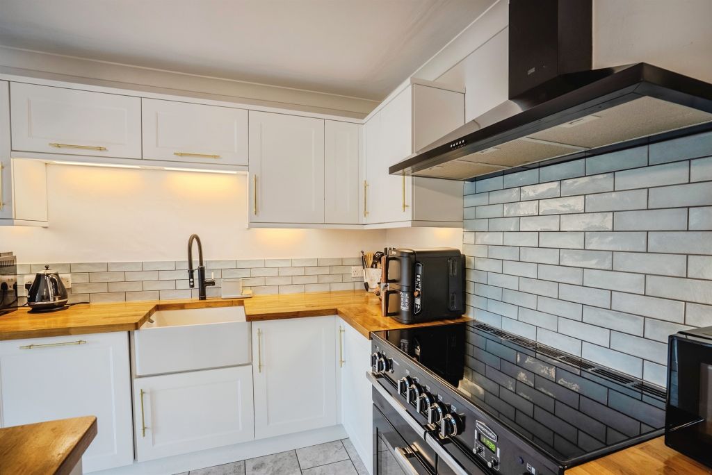 Property photo 2 of 29