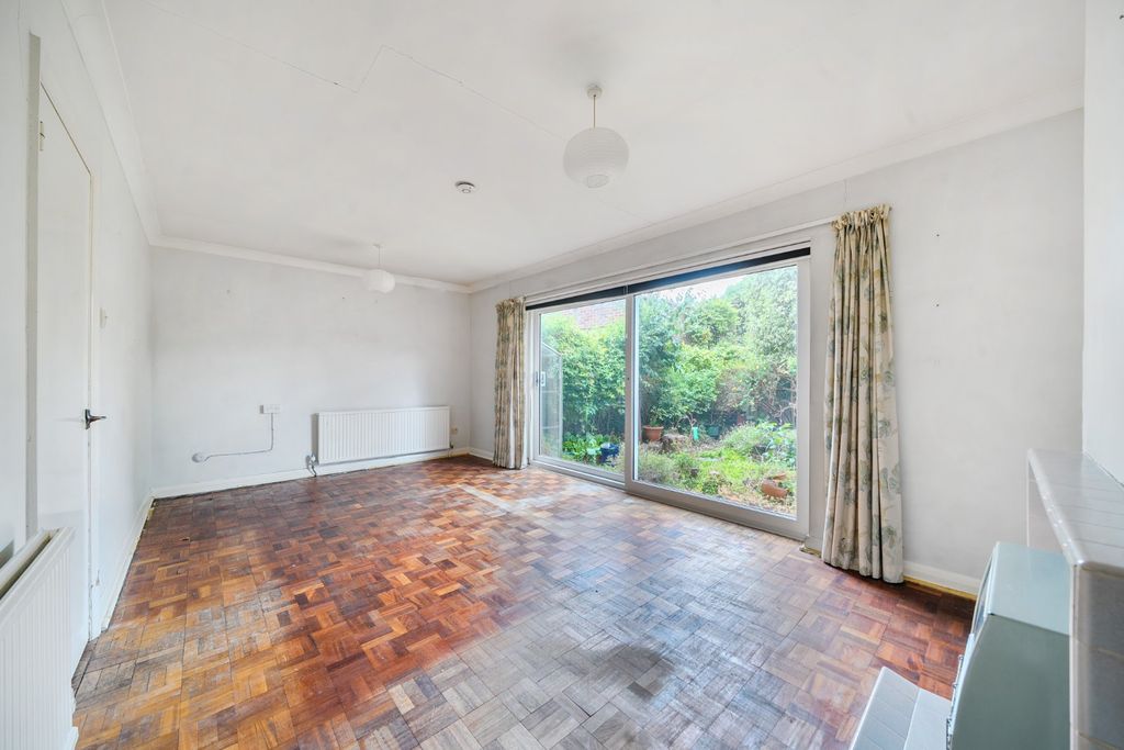 Property photo 2 of 13 Picture No. 11