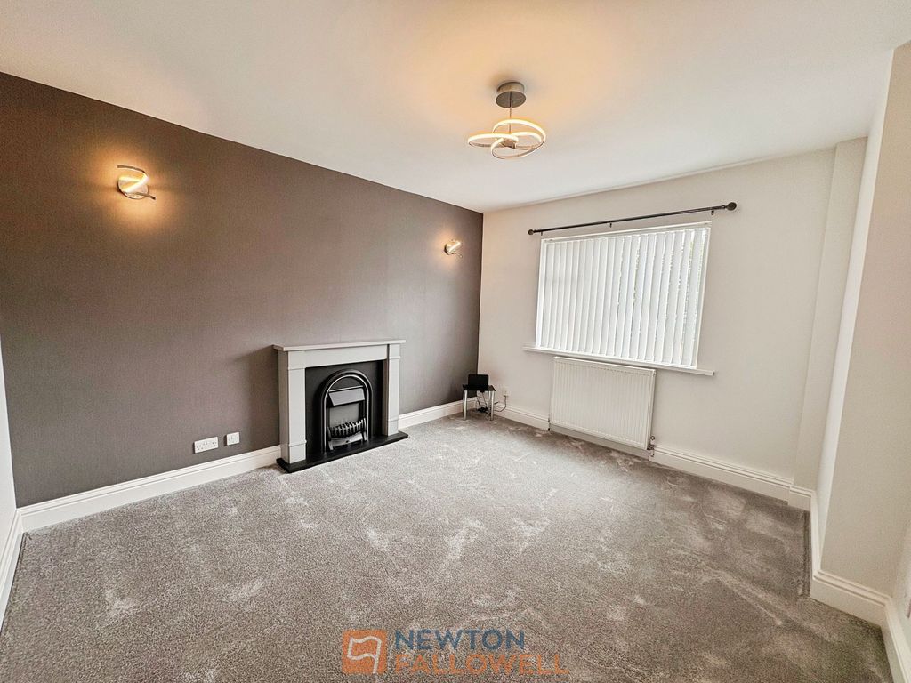 Property photo 3 of 35