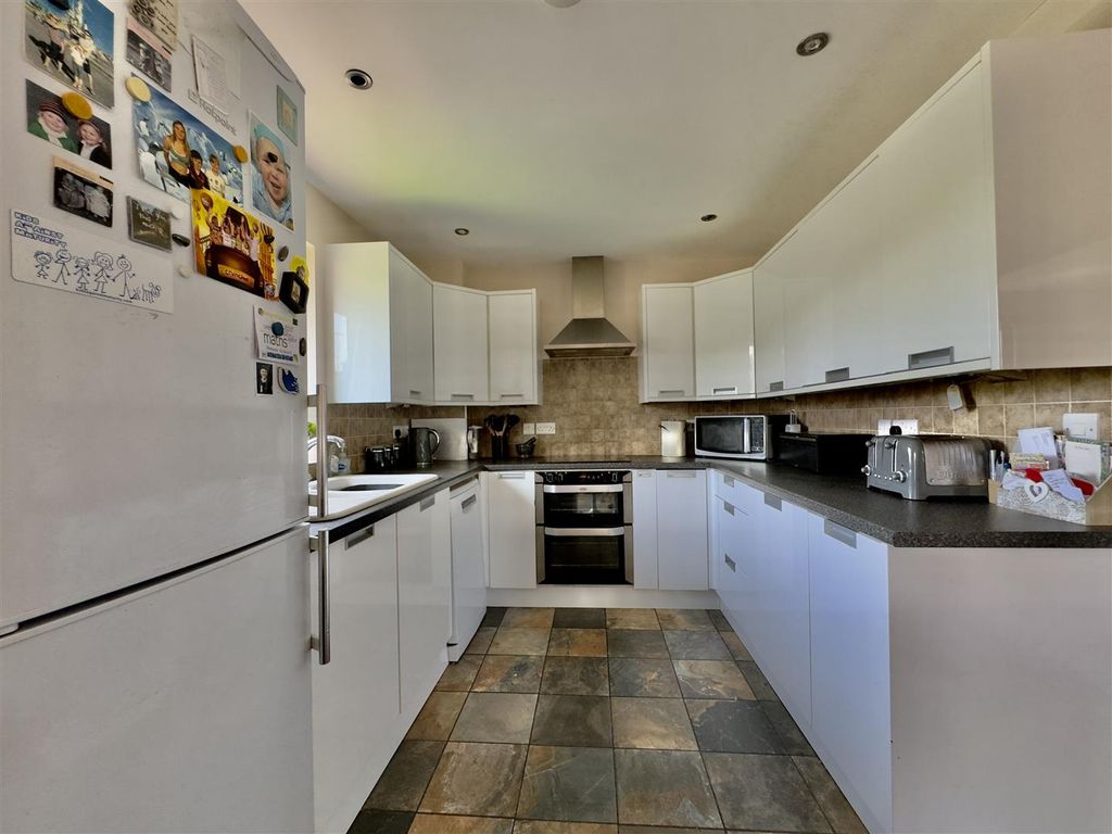Additional image 13 of 4 bed end terrace house for saleLiskey Hill Crescent, Perranporth TR6