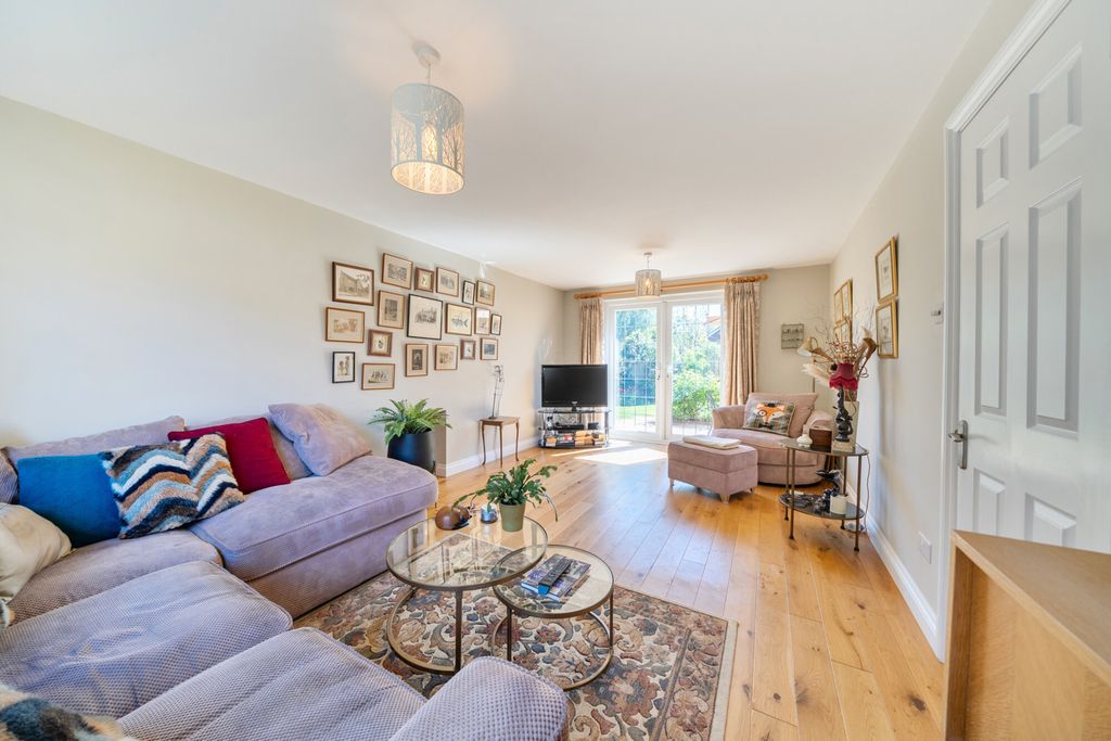 Property photo 3 of 20 1451348-10-69F33d...