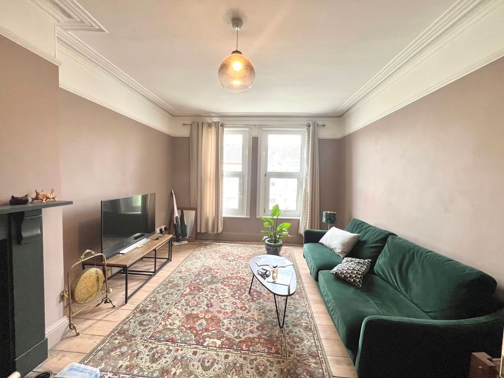 Property photo 3 of 10