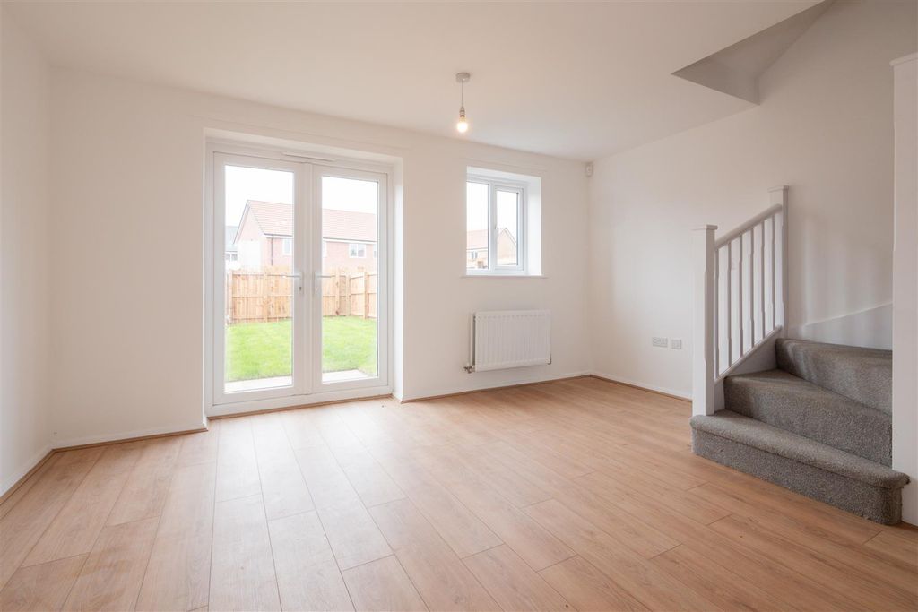 Property photo 3 of 17 P1655696.Jpg