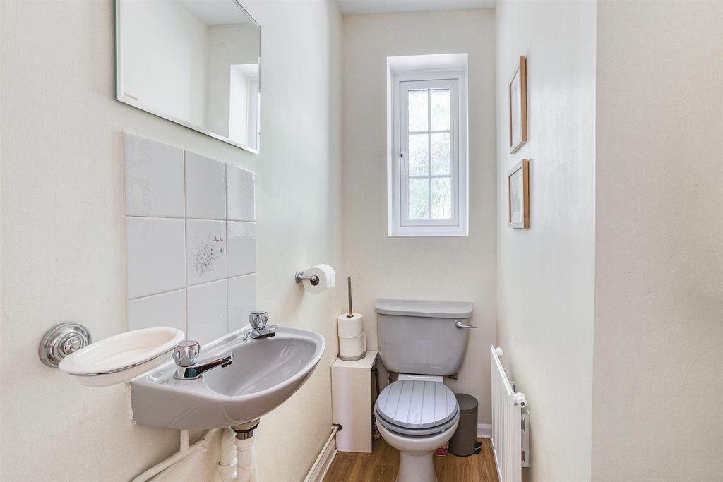 Property photo 3 of 15