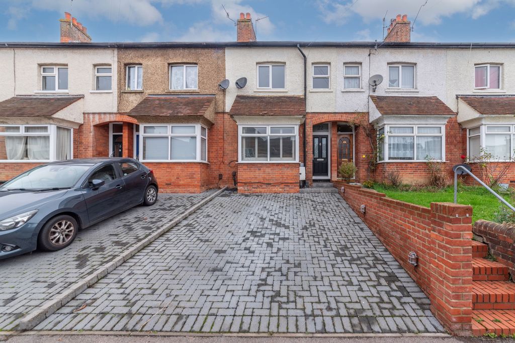 Property photo 1 of 17