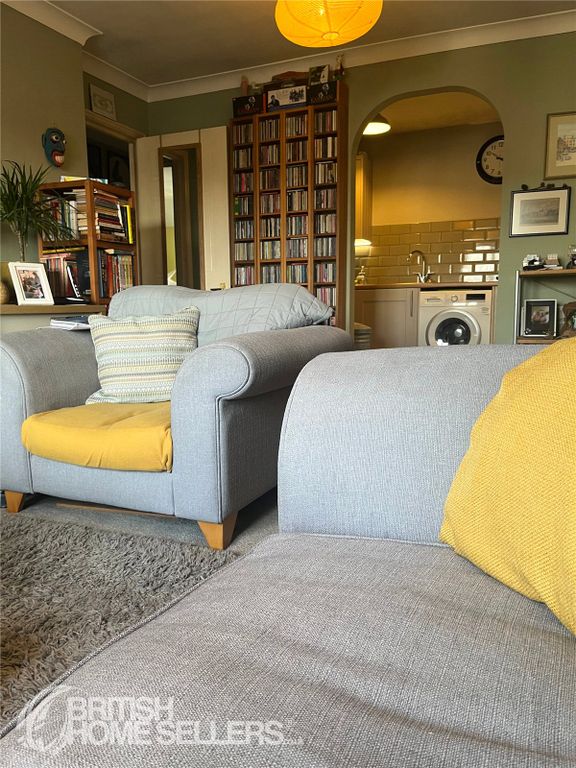 Property photo 3 of 12 Picture No. 12