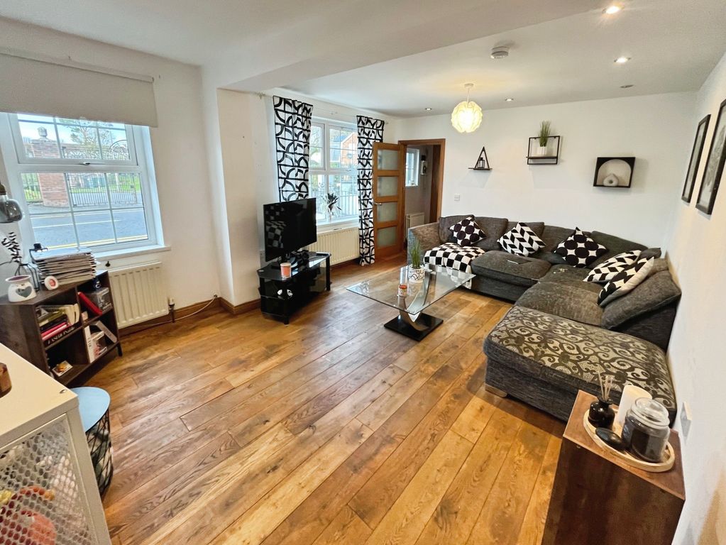 Property photo 3 of 14