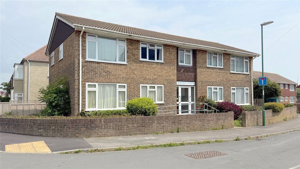 Property photo 1 of 9 Picture No. 16