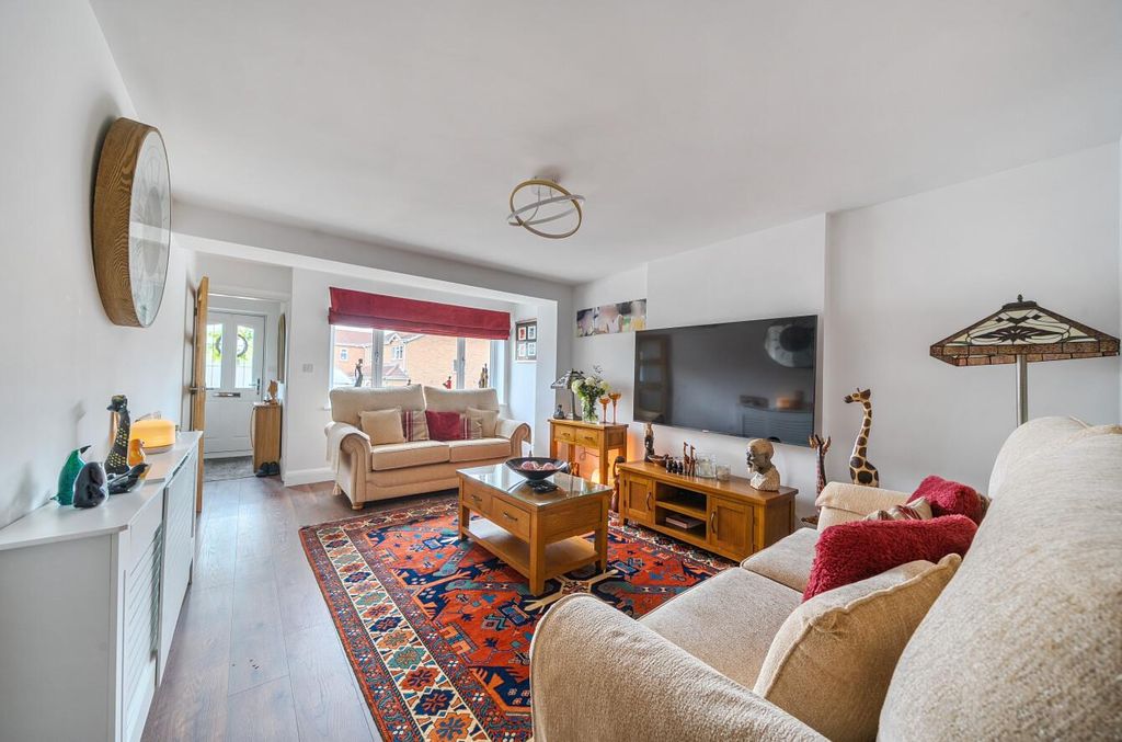 Property photo 3 of 21