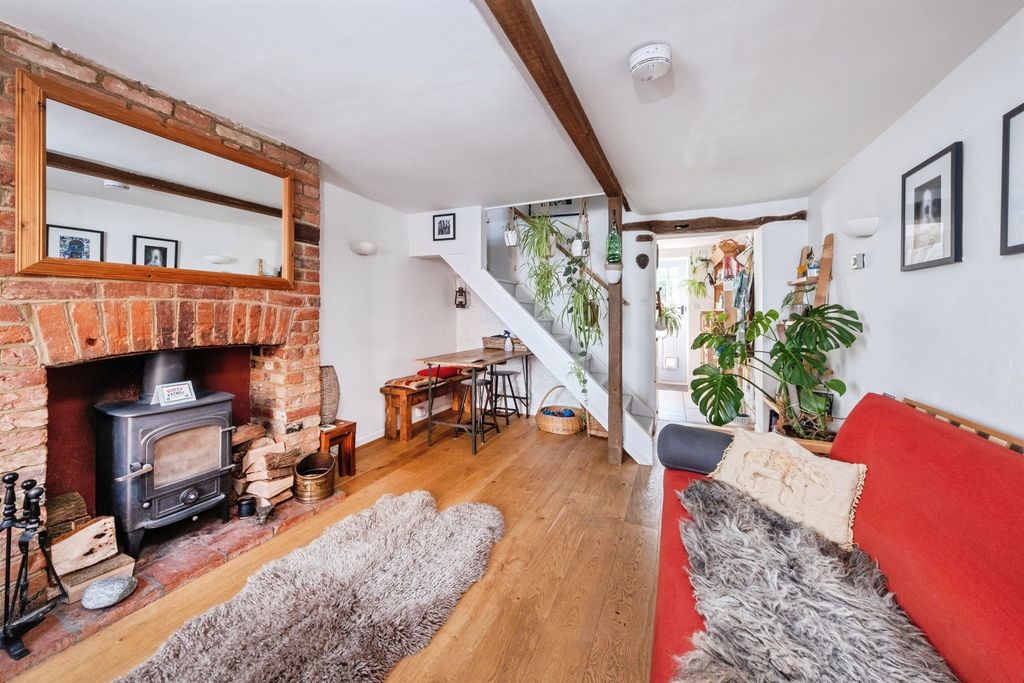 Property photo 2 of 17