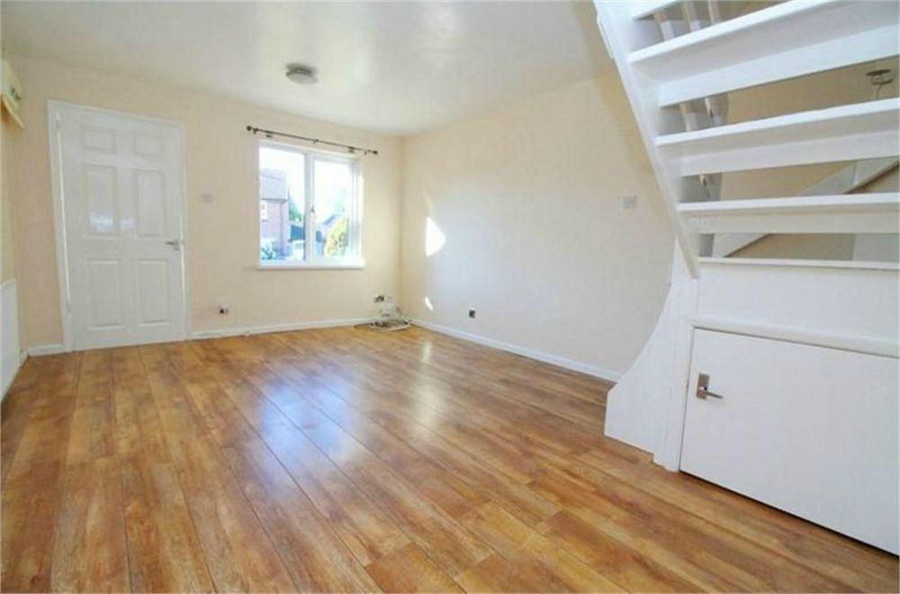 Property photo 3 of 8