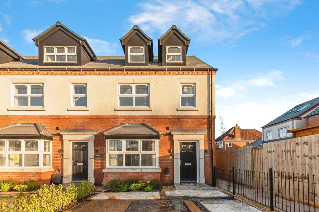 Property photo 1 of 19