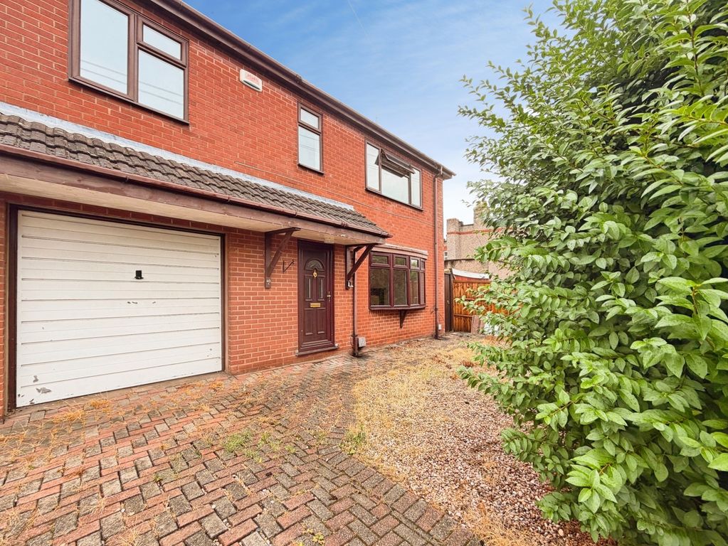 Property photo 1 of 15 Pbox-Img.Jpg