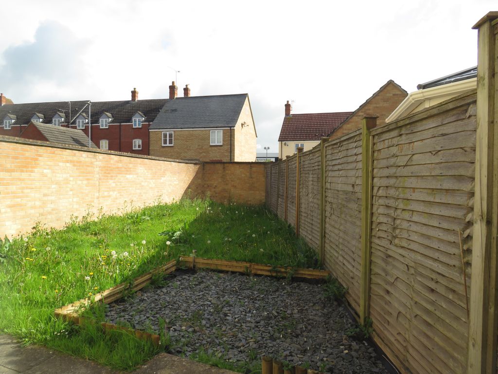 Property photo 3 of 9 Garden