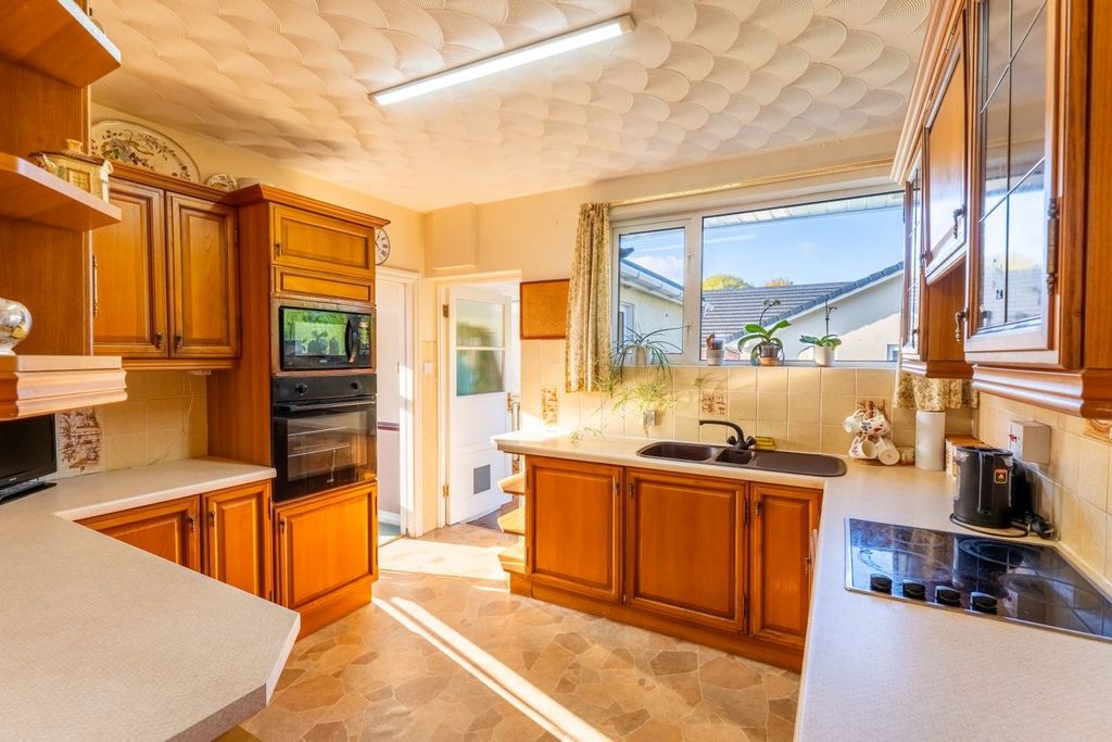 Additional image 11 of 3 bed detached bungalow for saleAvenue Crescent, Abergavenny NP7