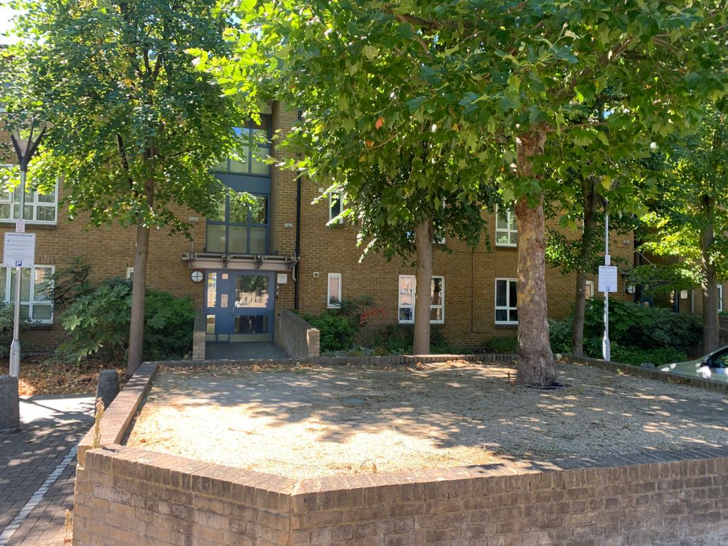 Property photo 1 of 7