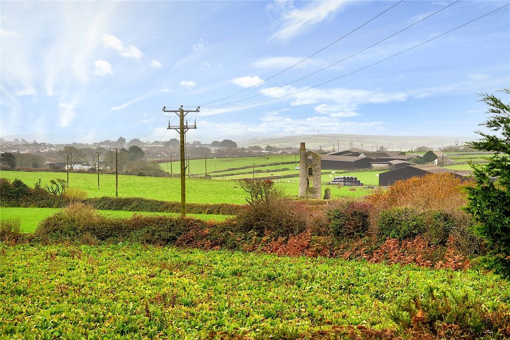 Property photo 3 of 39 Picture No. 37