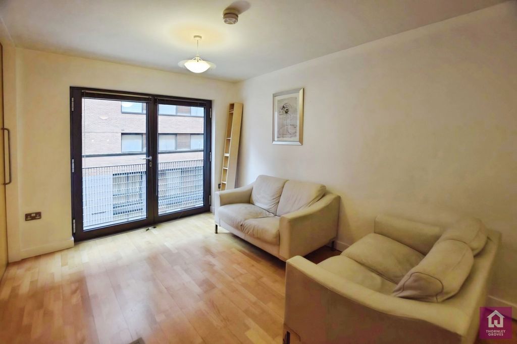Property photo 2 of 14 Pbox-Img.Jpg