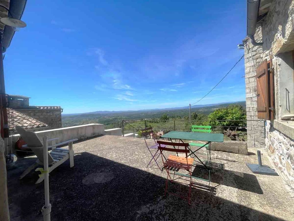 Property photo 3 of 43