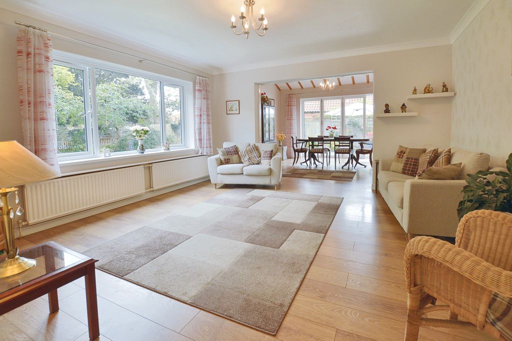 Property photo 2 of 38