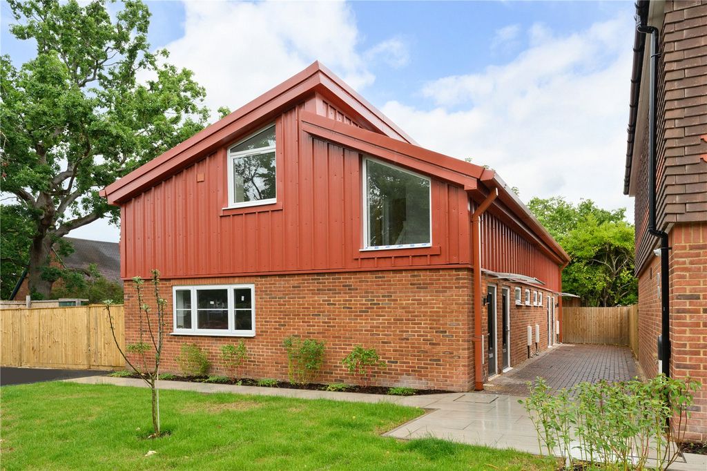 Property photo 1 of 10 Picture No. 13
