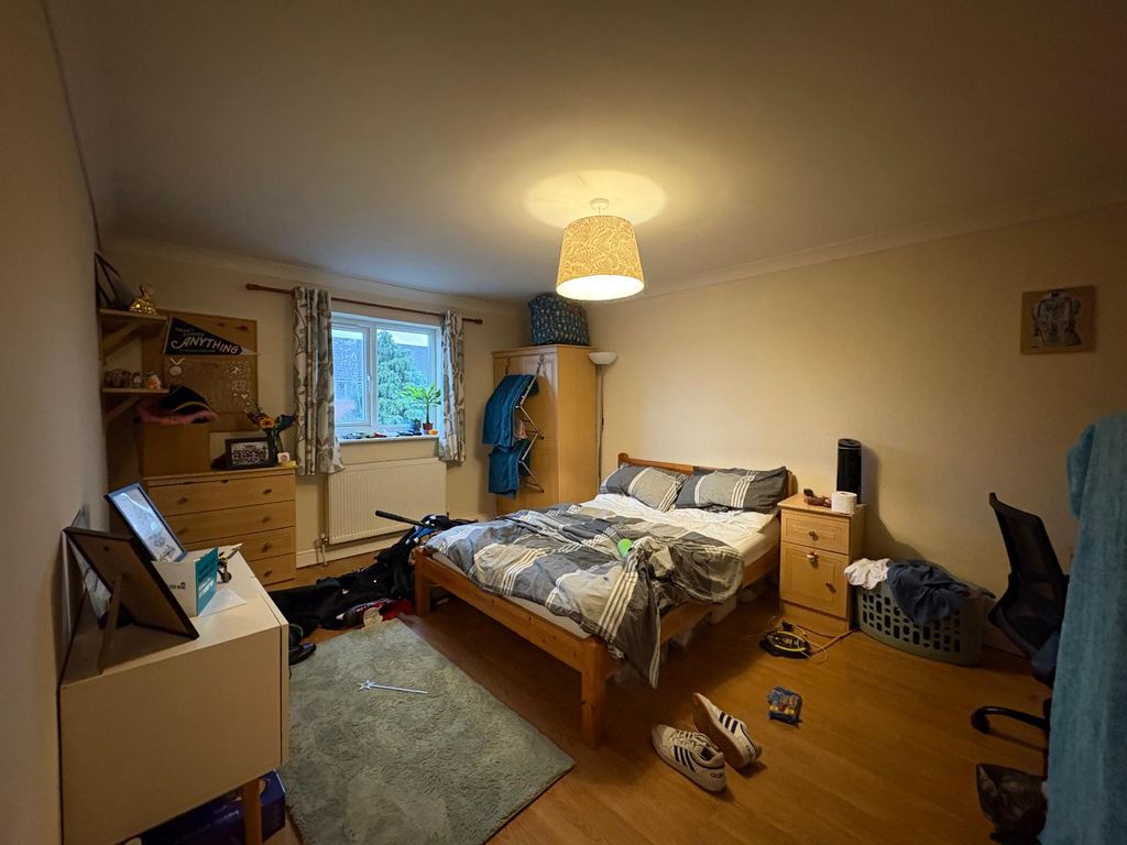 Property photo 3 of 7 Photo-2025-12-08-17-11-26