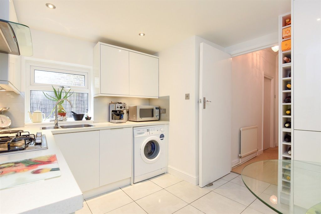 Property photo 3 of 9
