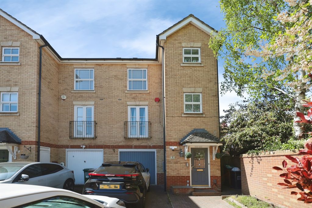 Property photo 1 of 21