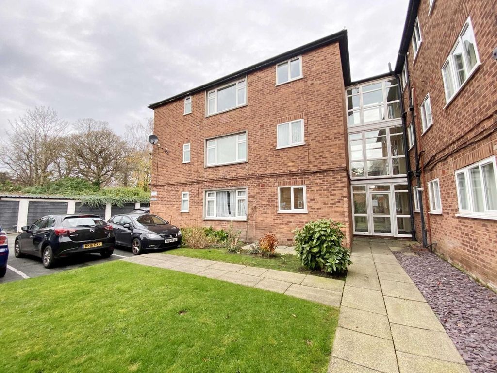 Property photo 1 of 8 External