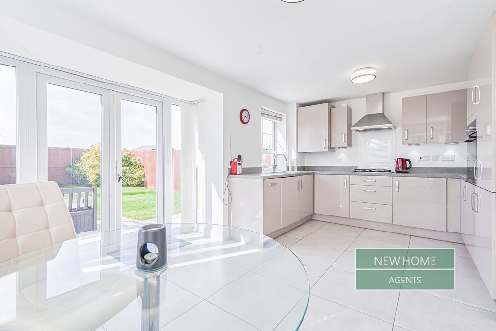 Property photo 2 of 21 Photo 11